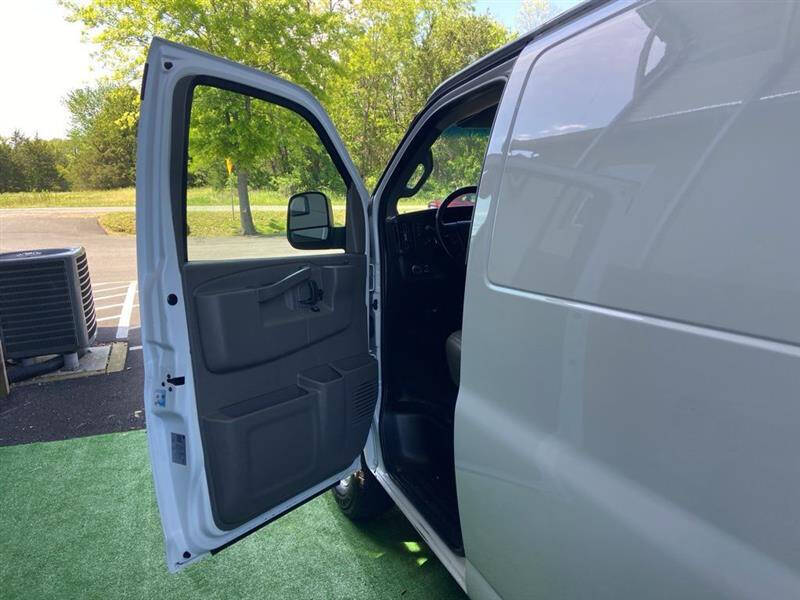 2021 Chevrolet Express 2500