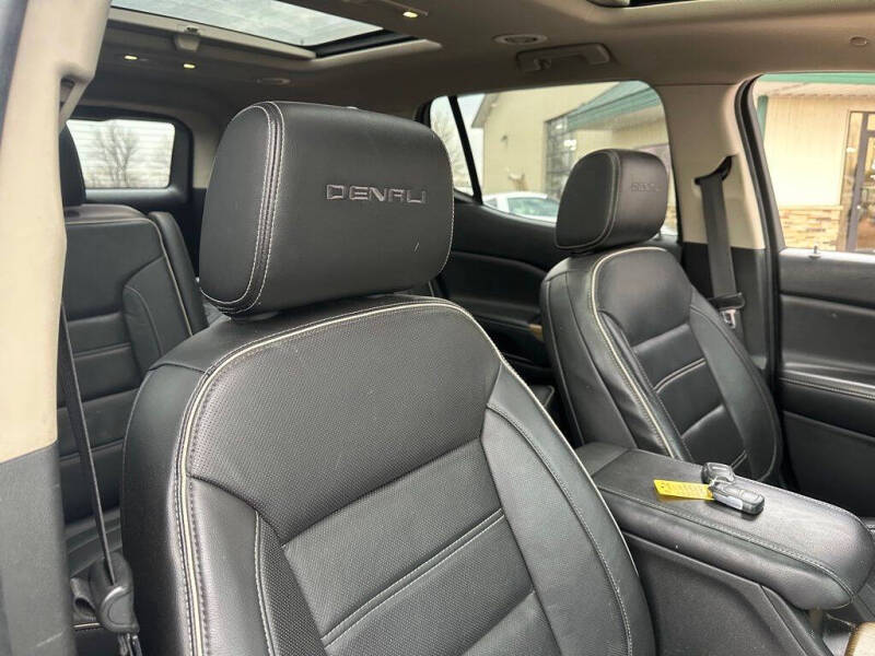 2017 GMC Acadia Denali