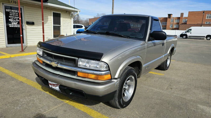 2000 Chevrolet S-10 for sale at DICK'S MOTOR CO INC in Grand Island NE