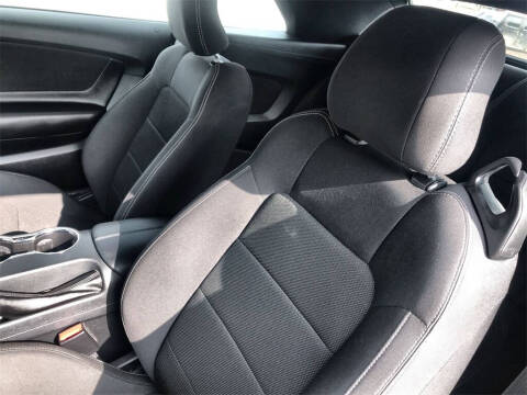 2015 Ford Mustang V6