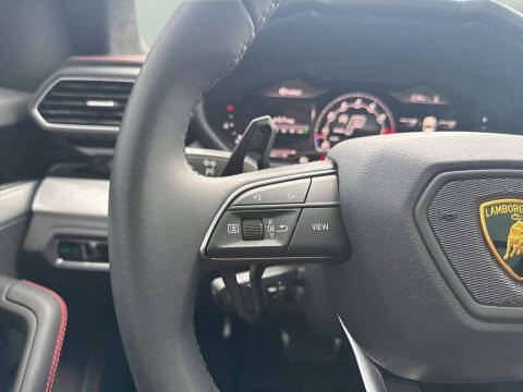 2022 Lamborghini Urus