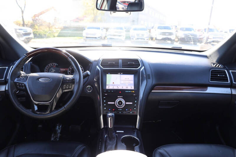 2019 Ford Explorer Platinum