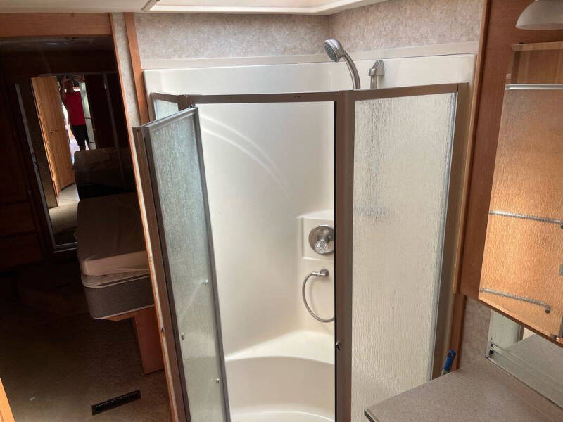 2006 Holiday Rambler Endeavor