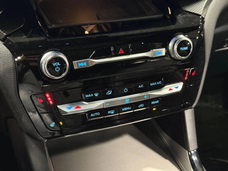 2024 Ford Explorer ST-Line