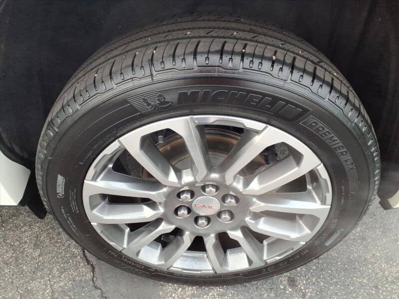 2021 GMC Acadia Denali