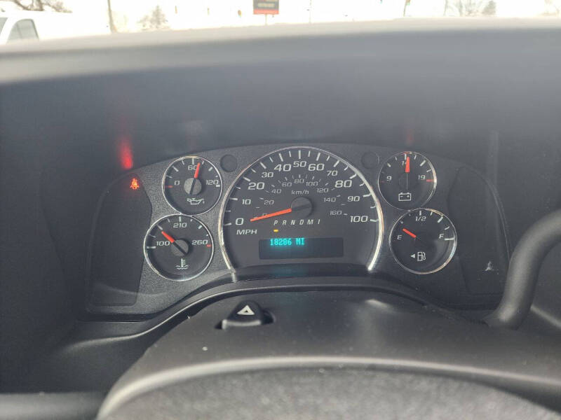 2024 Chevrolet Express 2500
