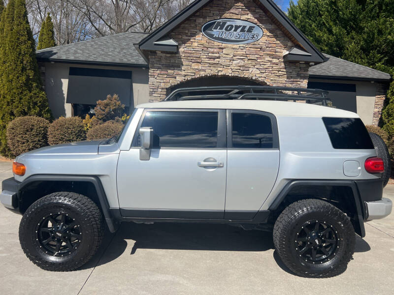 2007 Toyota FJ Cruiser for sale at Hoyle Auto Sales in Taylorsville NC