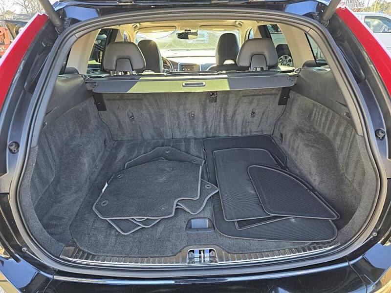 2015 Volvo XC60 T5 Drive-E Premier