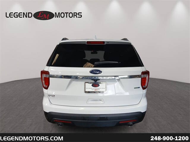 2016 Ford Explorer