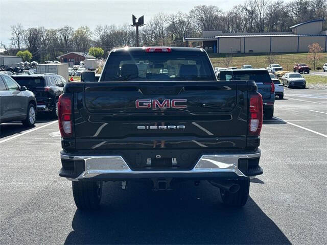 2025 GMC Sierra 2500HD Pro
