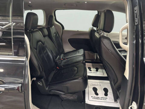 2018 Chrysler Pacifica Touring L