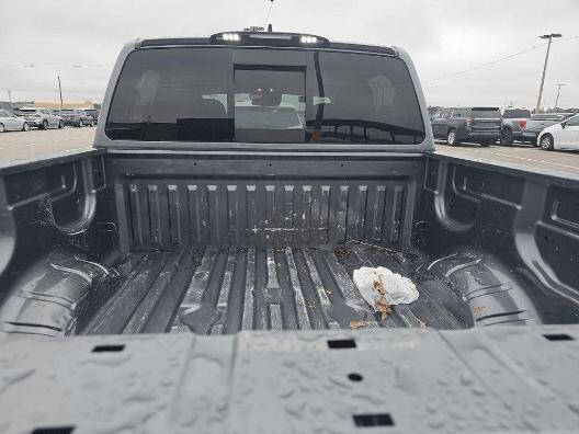 2023 Nissan Titan SV