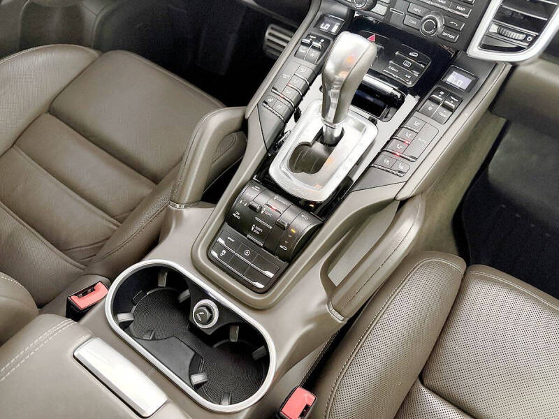2016 Porsche Cayenne Turbo
