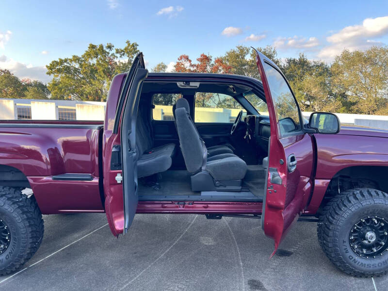 2004 Chevrolet Silverado 1500 LS