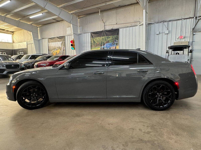 2019 Chrysler 300 S