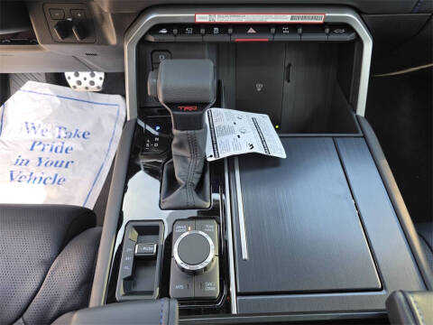 2025 Toyota Tundra Platinum HV