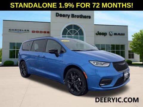 2026 Chrysler Pacifica Select