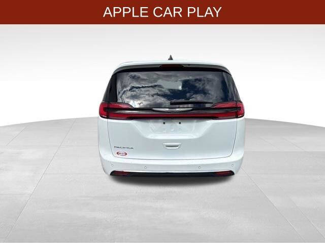2023 Chrysler Pacifica Touring