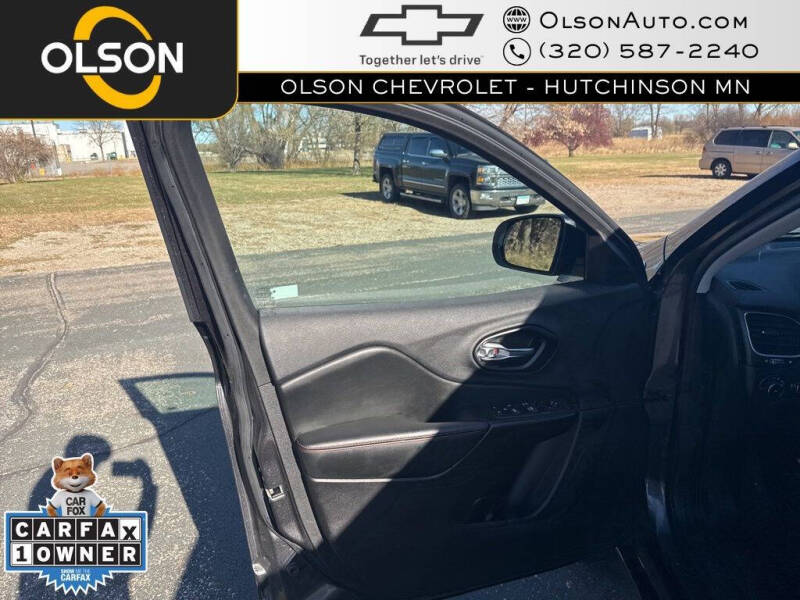 2022 Jeep Cherokee Trailhawk