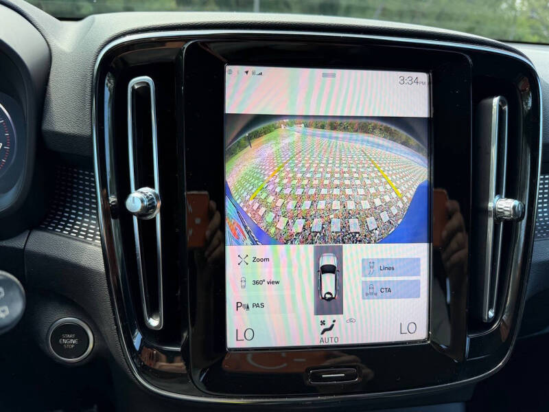 2020 Volvo XC40 T5 R-Design