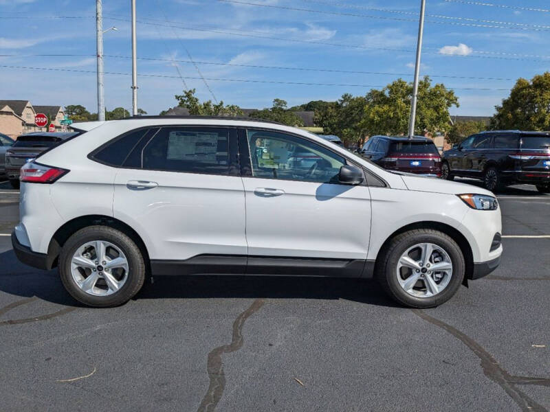2024 Ford Edge SE