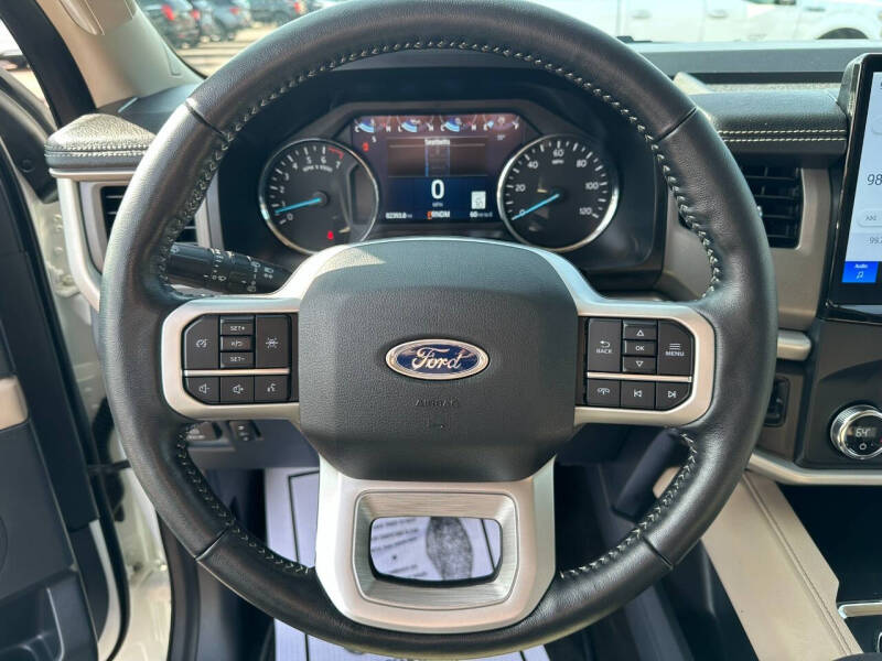 2022 Ford Expedition XLT