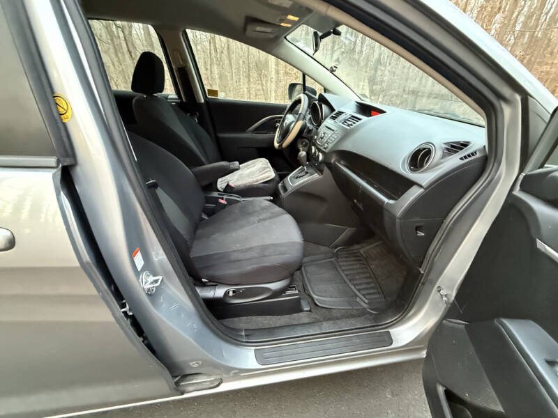 2012 Mazda MAZDA5 Sport
