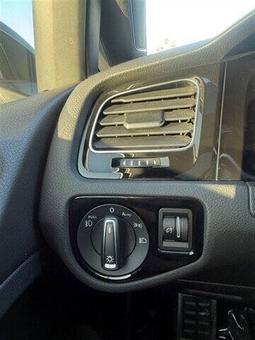 2019 Volkswagen Golf GTI S