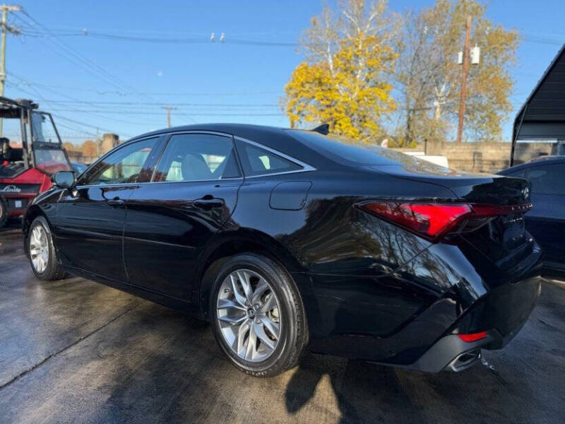 2019 Toyota Avalon XLE