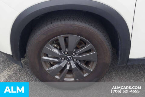 2024 Nissan Pathfinder SV