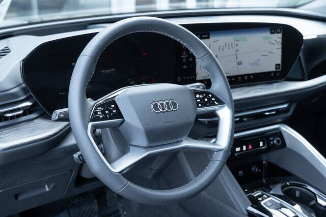 2025 Audi Q5 quattro Premium Plus TFSI