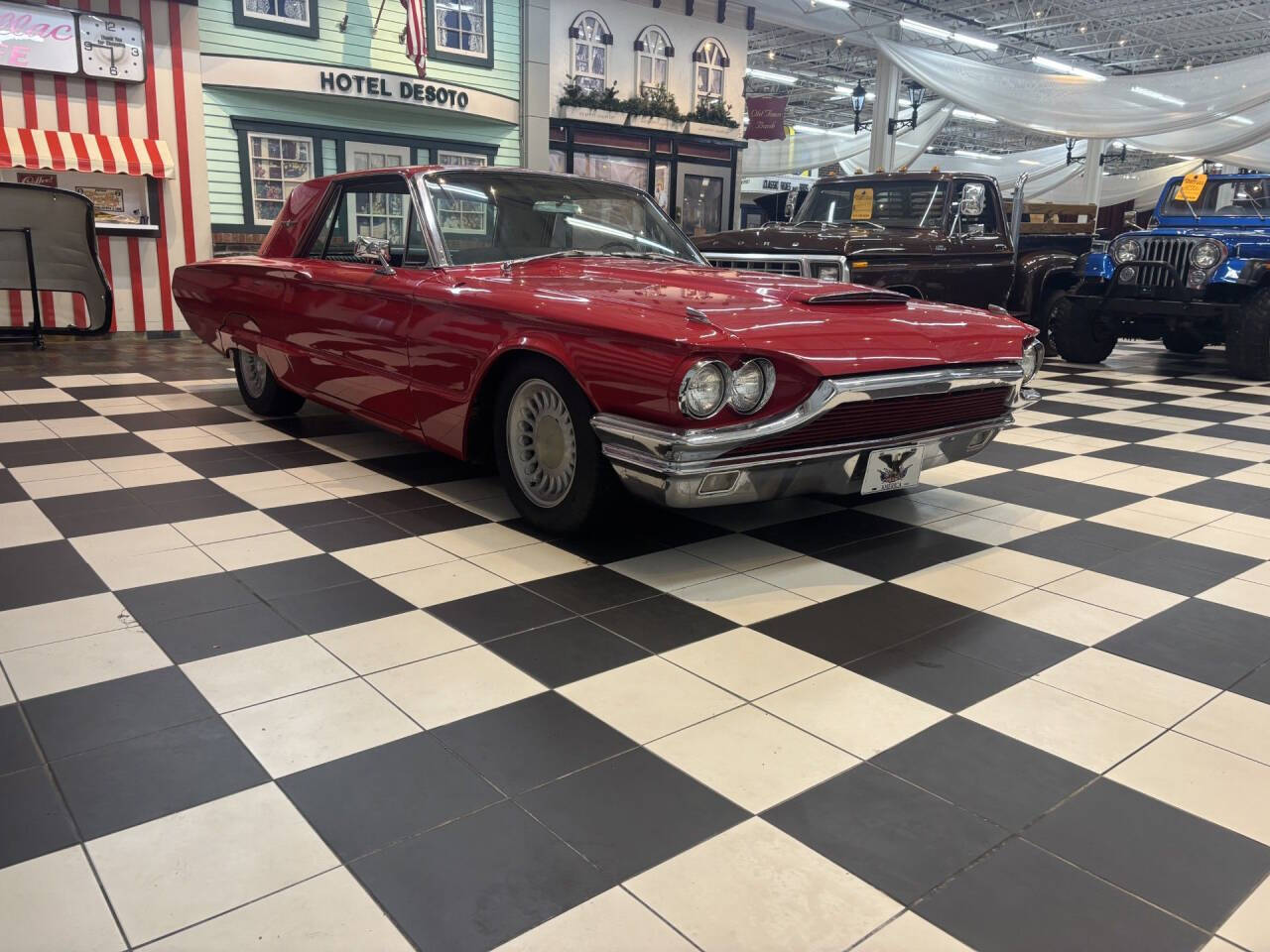 1964 Ford Thunderbird 10