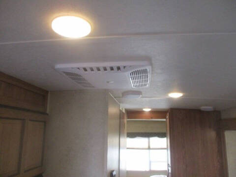 2016 Forest River Flagstaff Vlite 30WTBSK