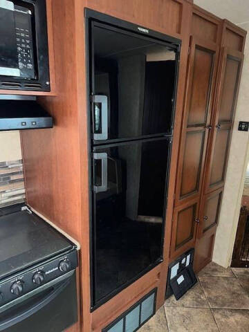 2013 Forest River Solaire 267 BHSK