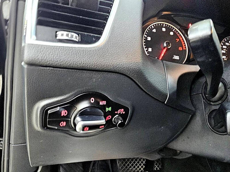 2015 Audi Q5 2.0T quattro Premium