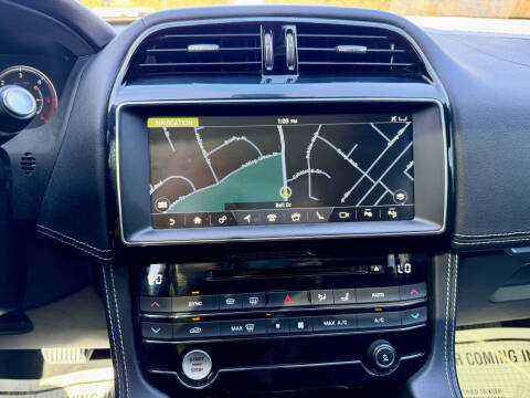 2017 Jaguar F-PACE 20d R-Sport