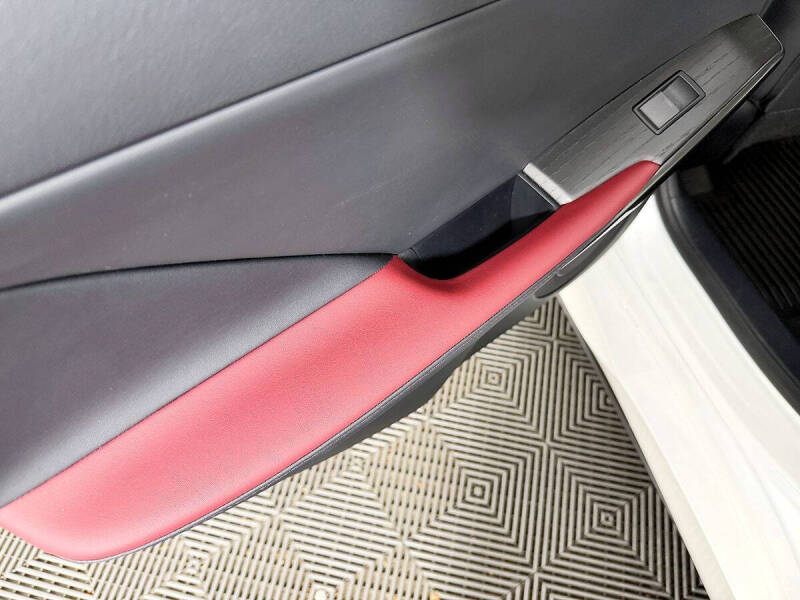 2023 Lexus IS 300