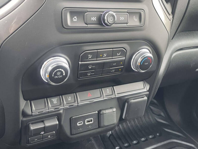 2026 GMC Sierra 3500HD CC Pro