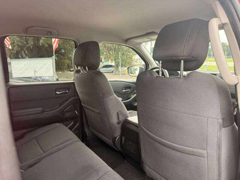 2022 Nissan Frontier S