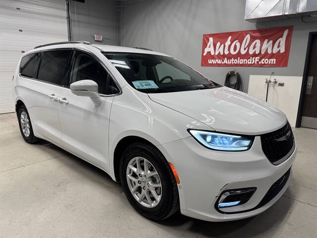 2022 Chrysler Pacifica Touring L