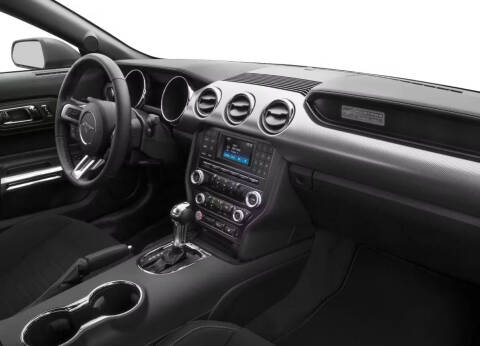 2016 Ford Mustang V6