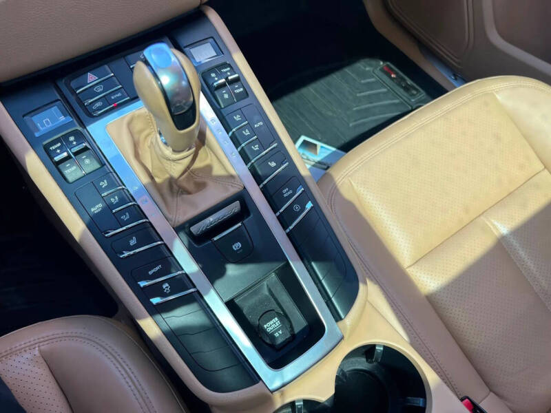 2016 Porsche Macan S