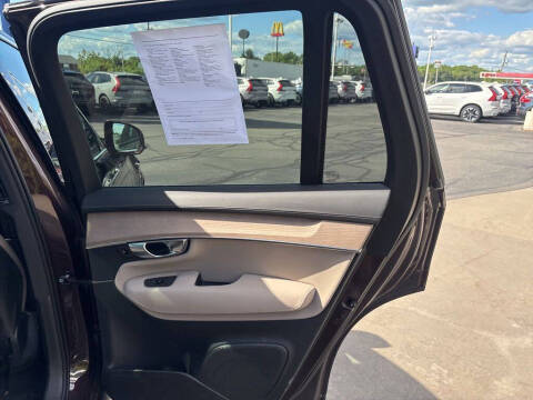 2025 Volvo XC90 B5 Core Bright Theme