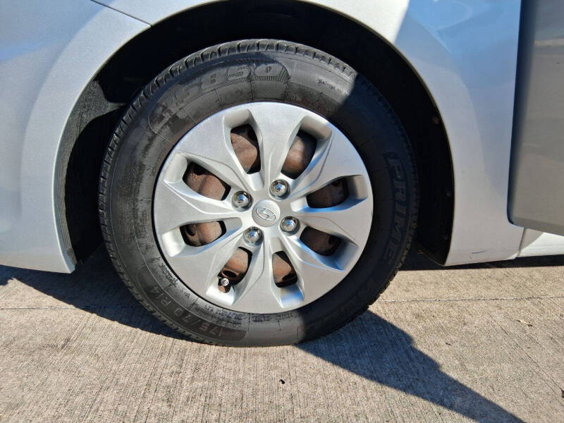 2017 Hyundai Accent SE