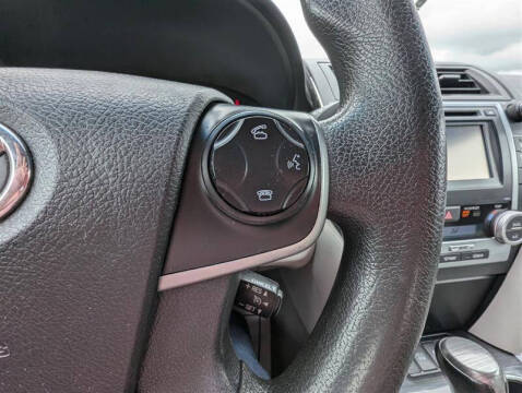 2014 Toyota Camry Hybrid LE