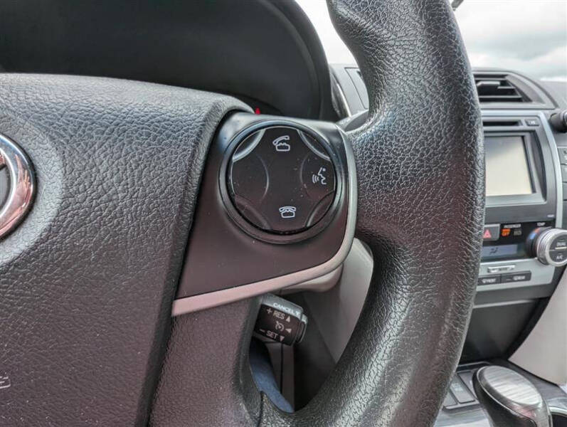 2014 Toyota Camry Hybrid LE