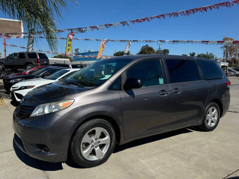 2013 Toyota Sienna for sale at Fat City Auto Sales in Stockton CA