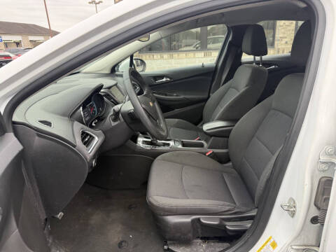 2017 Chevrolet Cruze LT Auto