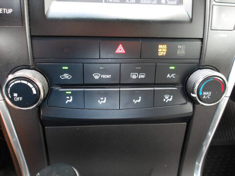 2015 Toyota Camry SE