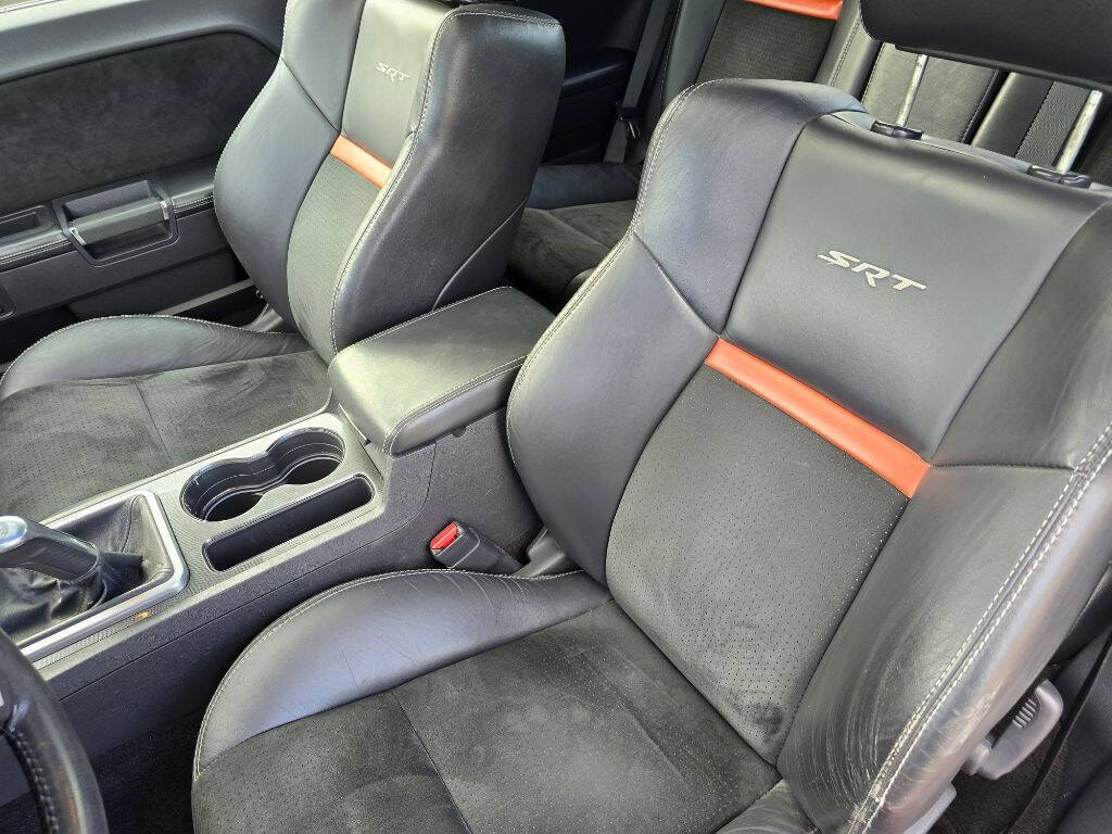 2009 Dodge Challenger 28